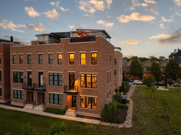 $725,000 | 611 West 2nd Avenue, Columbus, OH 43201