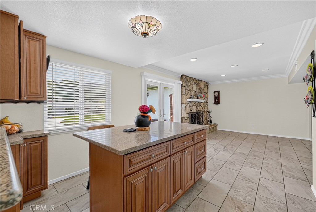 5444 Peacock Lane Riverside, CA 92505 - Photo 10 of 48 Gallery Image 10