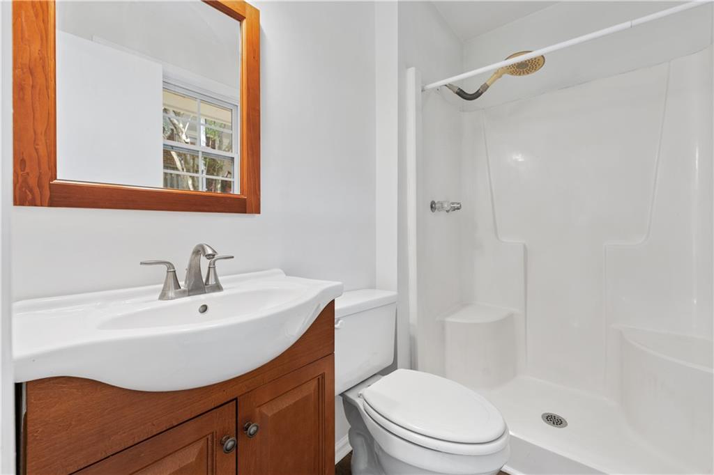 819 Gardenia Lane Decatur, GA 30033 - Photo 29 of 41 a bathroom with a sink toilet and shower