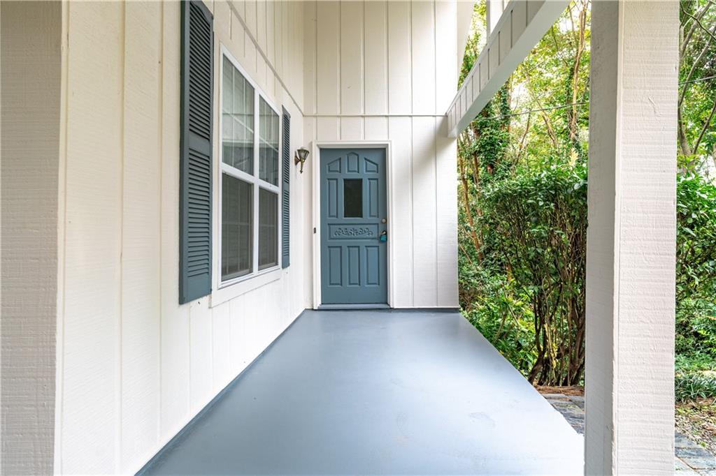 819 Gardenia Lane Decatur, GA 30033 - Photo 3 of 41