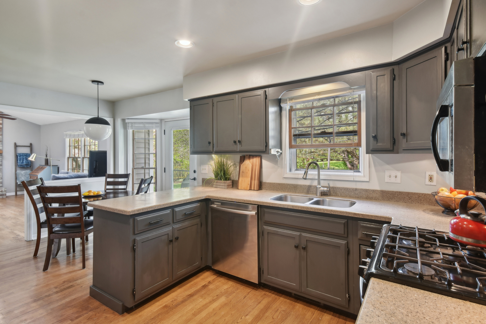 1408 Miller Road Geneva, IL 60134 - Photo 9 of 33