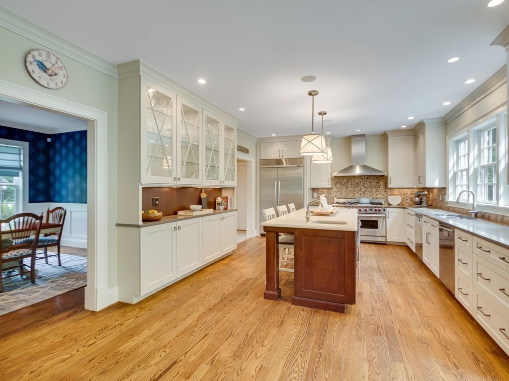 124 Farmers Cliff Road Concord, MA 01742 - Photo 4 of 36 Gallery Image 4