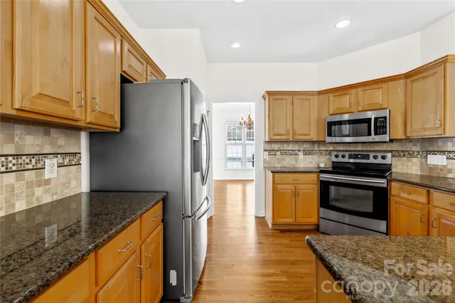 $634,500 | 17112 Cambridge Grove Drive, Huntersville, NC 28078