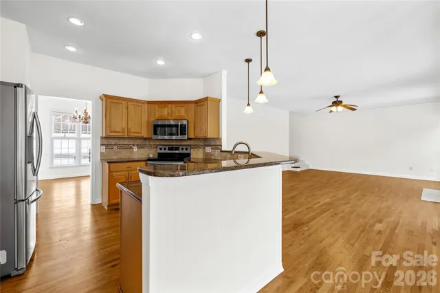 $634,500 | 17112 Cambridge Grove Drive, Huntersville, NC 28078