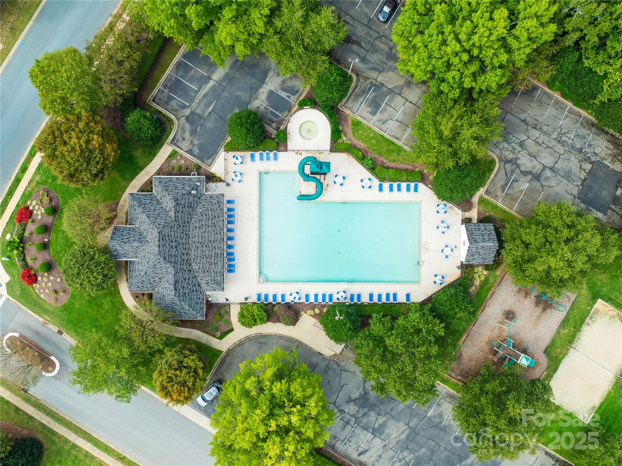 17112 Cambridge Grove Drive Huntersville, NC 28078 - Photo 42 of 44 an aerial view of a house