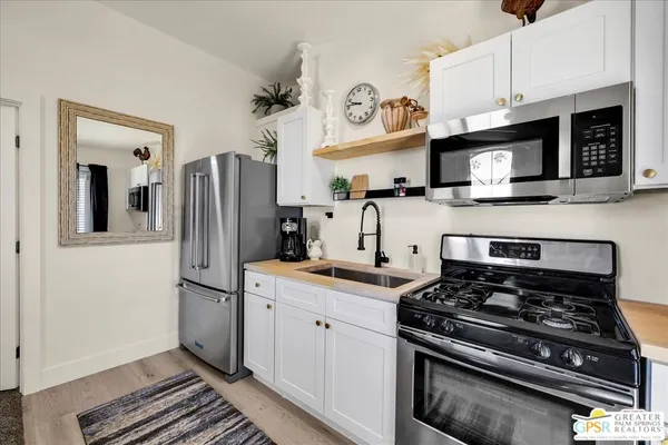 $296,500 | 106 VÃa Valverde, Cathedral City, CA 92234