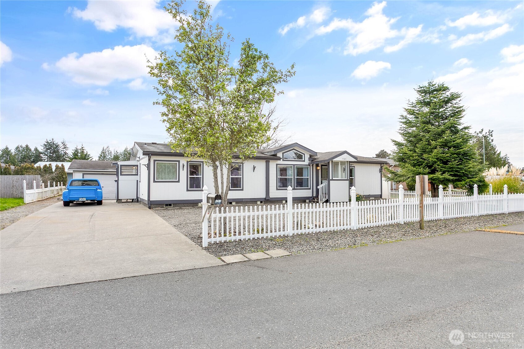 5589 Bay Ridge Drive Blaine, WA 98230 - Photo 2 of 27