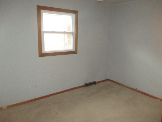 7738 State Road Burbank, IL 60459 - Photo 9 of 12