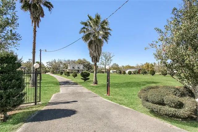 $1,000,000 | 800 South Kenner Avenue, Westwego, LA 70094