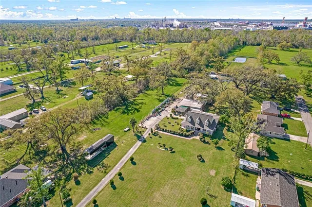 $1,000,000 | 800 South Kenner Avenue, Westwego, LA 70094