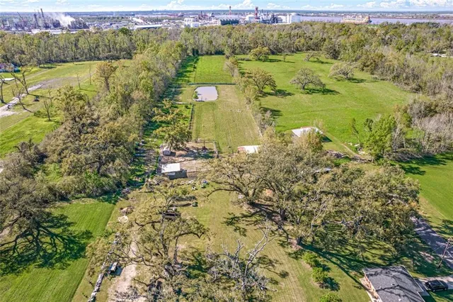 $1,000,000 | 800 South Kenner Avenue, Westwego, LA 70094