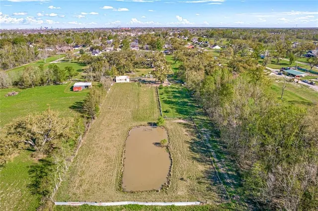 $1,000,000 | 800 South Kenner Avenue, Westwego, LA 70094