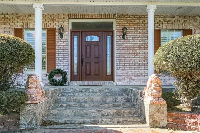 $1,000,000 | 800 South Kenner Avenue, Westwego, LA 70094