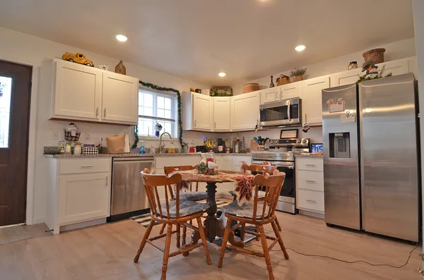$795,000 | 201-311 & Lot's 3-10 24th Avenue, Ottawa, IL 61350