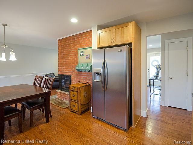 28025 Quail Hollow Road Farmington Hills, MI 48331 - Photo 16 of 38