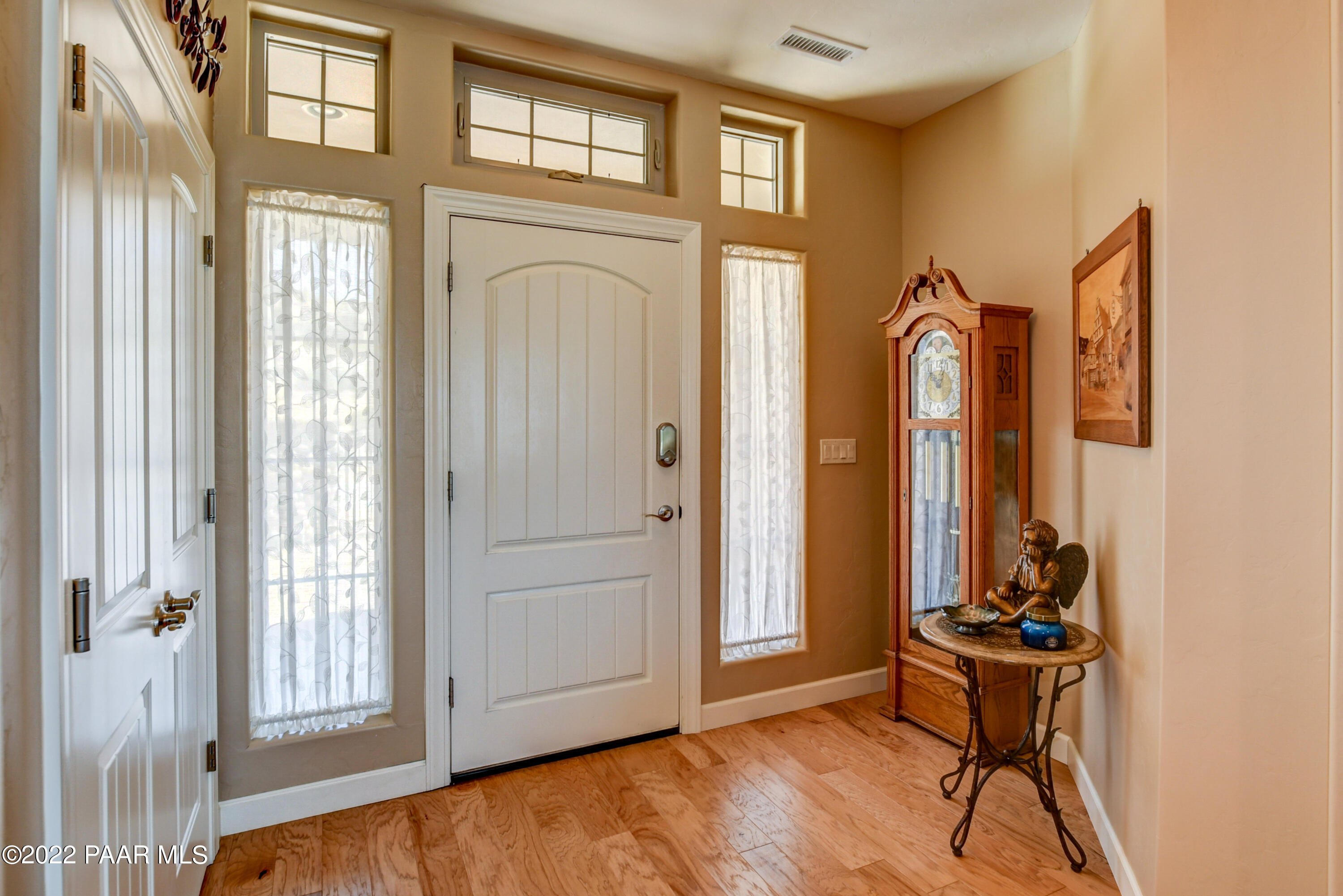 3775 Friendly Meadow Road Prescott, AZ 86305 - Photo 8 of 55 Foyer