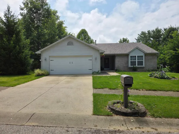 $289,900 | 548 South Crimson Court, Bloomington, IN 47403