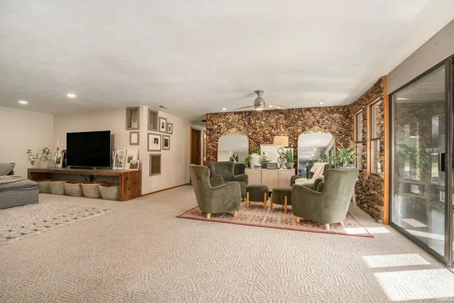 $699,900 | 16015 County Road 4, Bristol, IN 46507