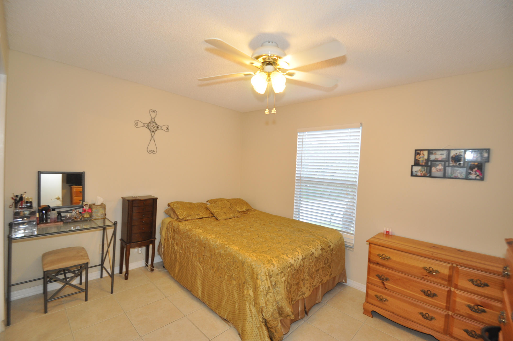 22500 Middletown Drive Boca Raton, FL 33428 - Photo 9 of 20 DSC_0730