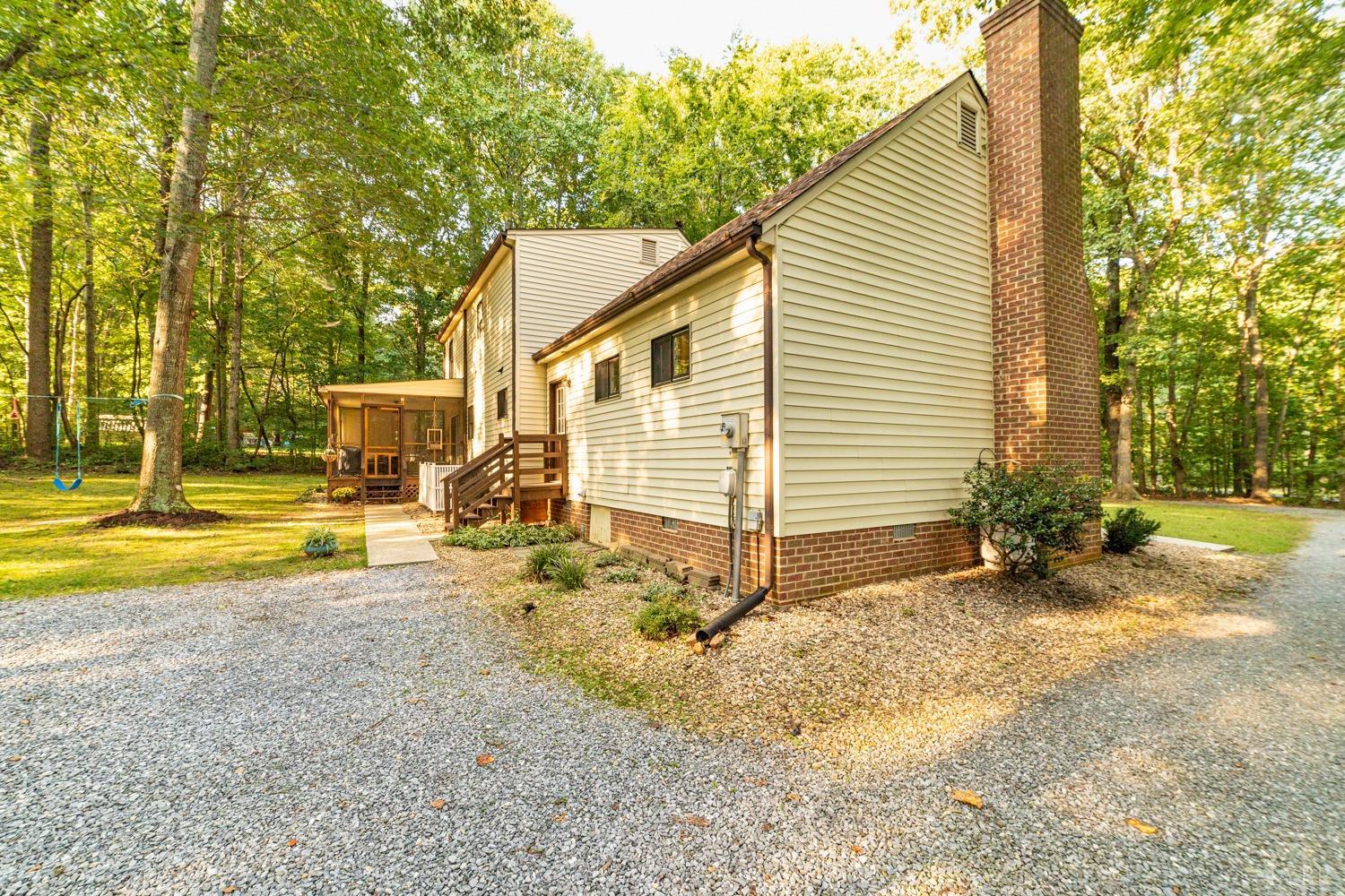 5068 Thomas Jefferson Road Forest, VA 24551 - Photo 3 of 43 Gallery Image 3