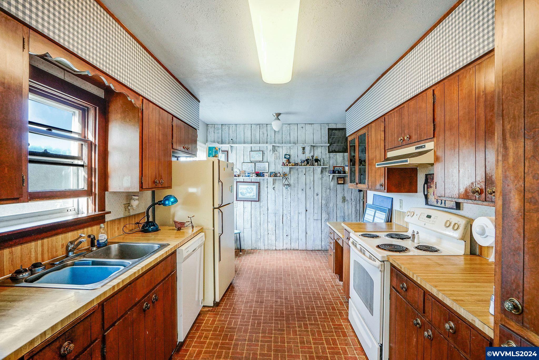 38949 West Scio Road Scio, OR 97374 - Photo 8 of 25 Gallery Image 8