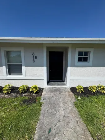 $3,295 | 618 Northeast 1st Street, Unit B, Boynton Beach, FL 33435