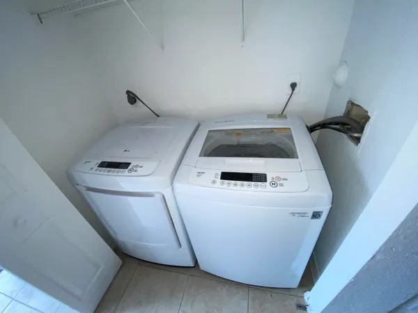 $3,295 | 618 Northeast 1st Street, Unit B, Boynton Beach, FL 33435