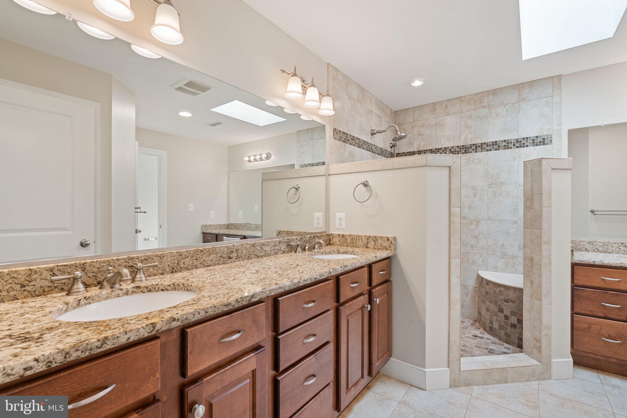 13610 Spriggs Road Manassas, VA 20112 - Photo 36 of 83 Master bathroom