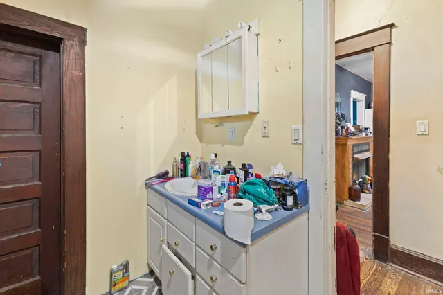 $69,900 | 6347 Overhead Road, Vincennes, IN 47591