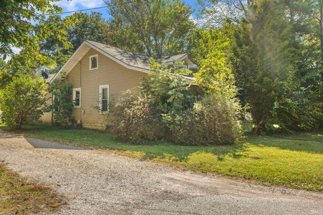 $69,900 | 6347 Overhead Road, Vincennes, IN 47591