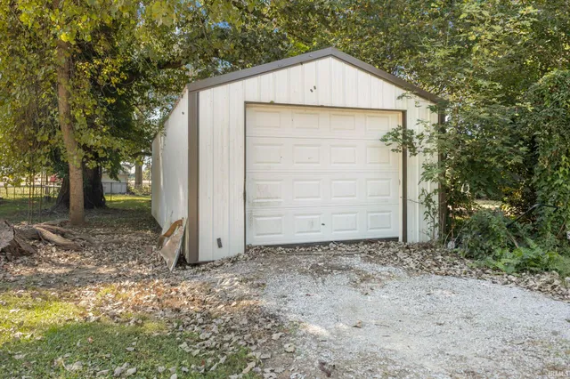 $69,900 | 6347 Overhead Road, Vincennes, IN 47591