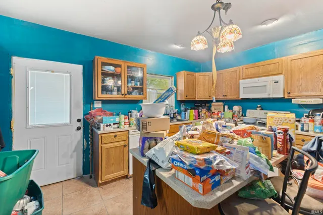 $69,900 | 6347 Overhead Road, Vincennes, IN 47591