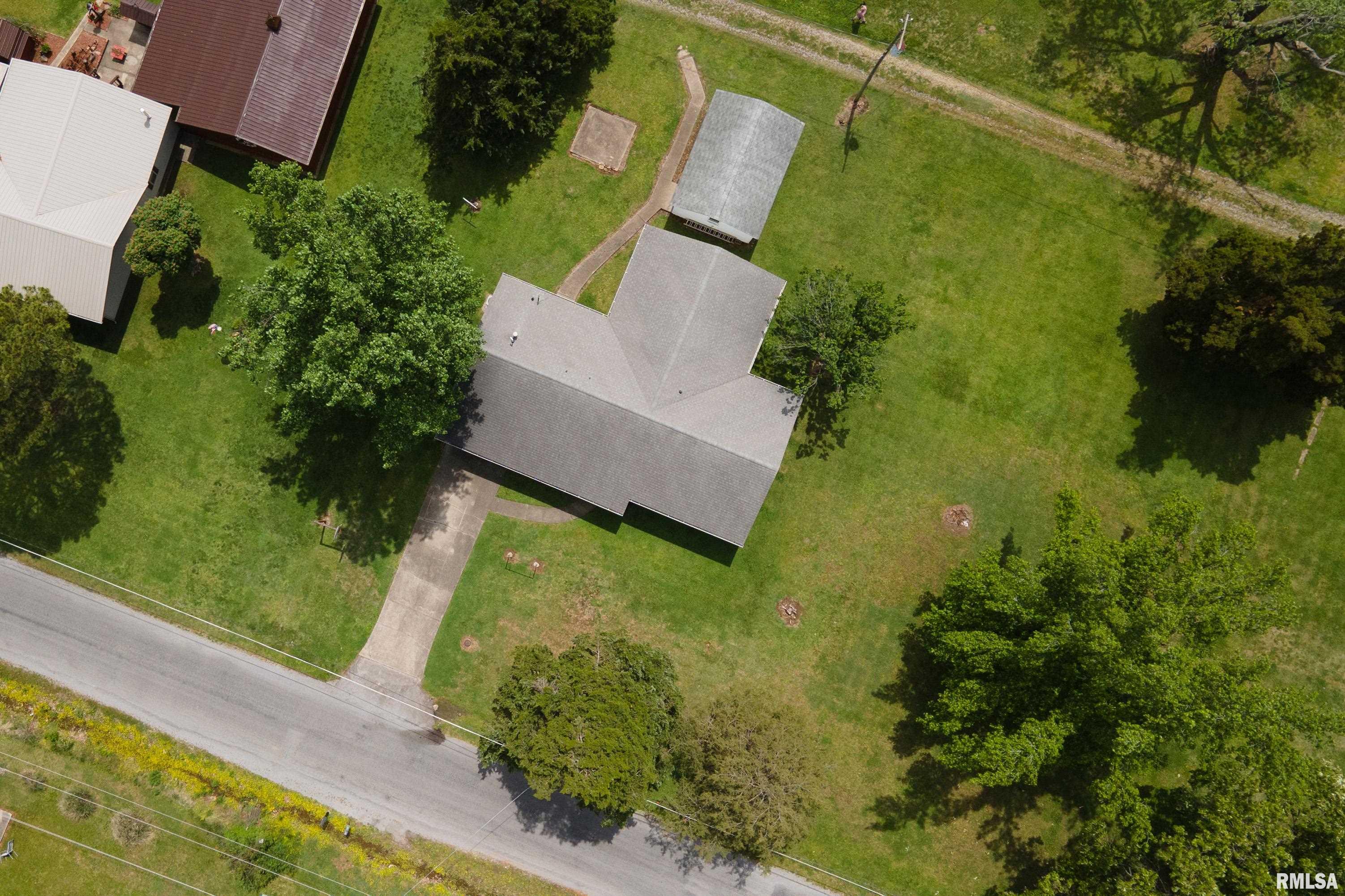 607 Mundy Street Eldorado, IL 62930 - Photo 29 of 32