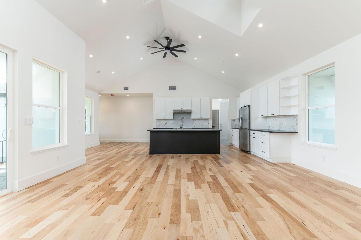 358 Oak Tree Circle Murphys, CA 95247 - Photo 8 of 70