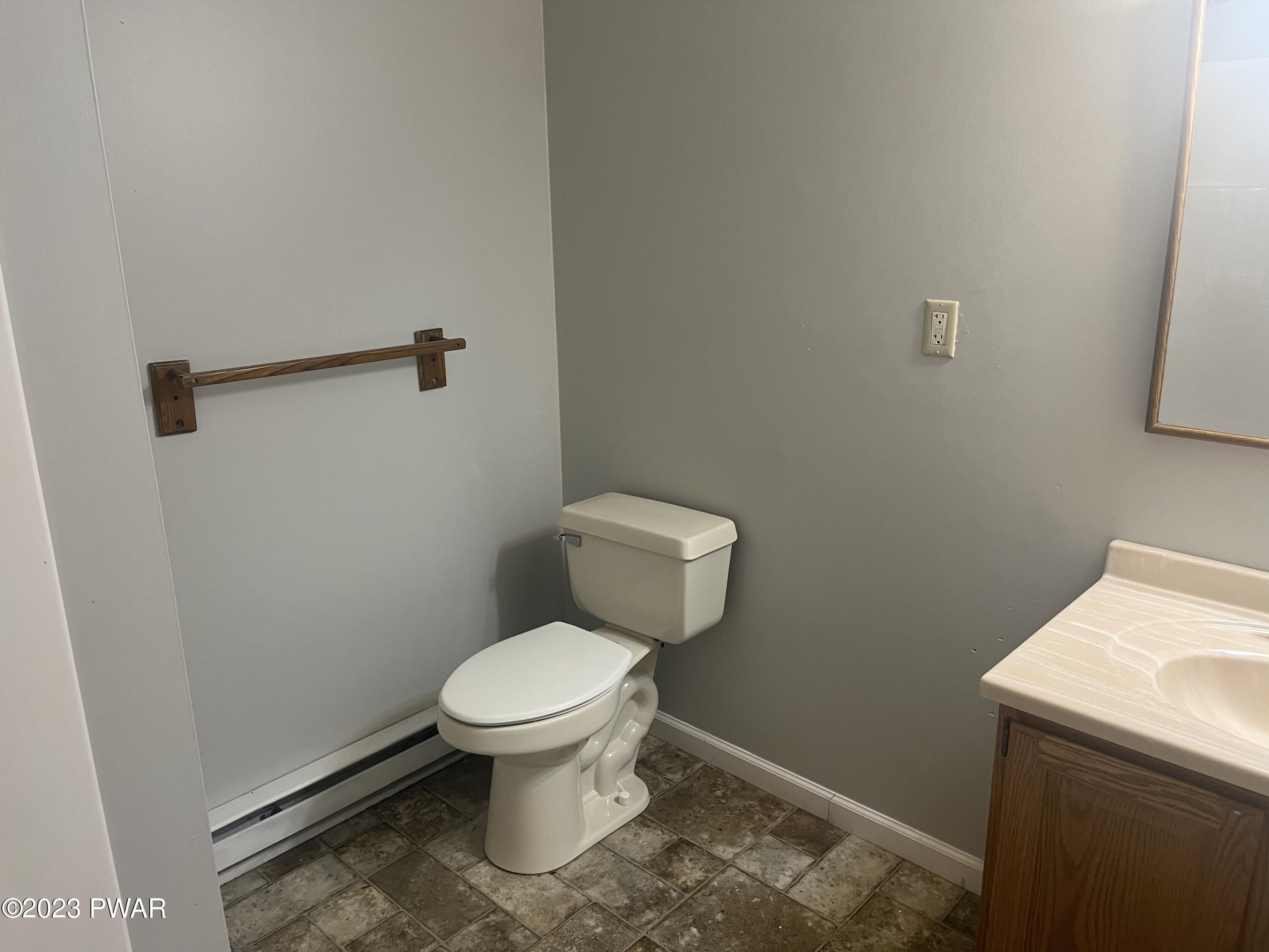 440 Prospect Street Hawley, PA 18428 - Photo 33 of 38