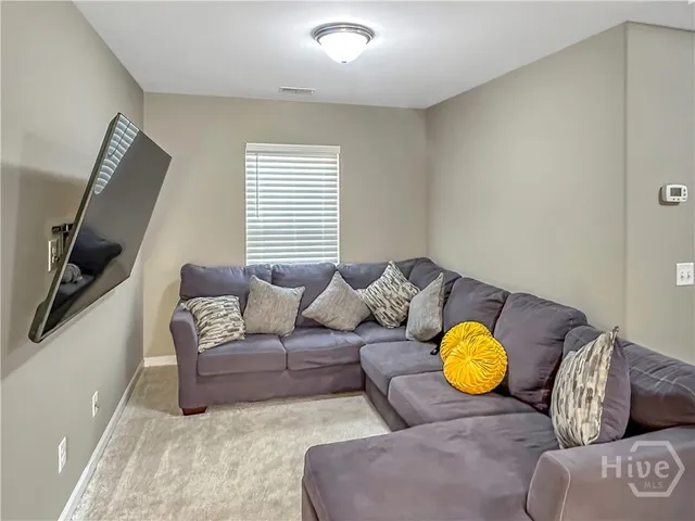 $2,400 | 278 Willow Point Circle, Savannah, GA 31407