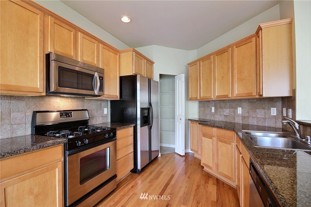 23913 33rd Drive Southeast Bothell, WA 98021 - Photo 4 of 25