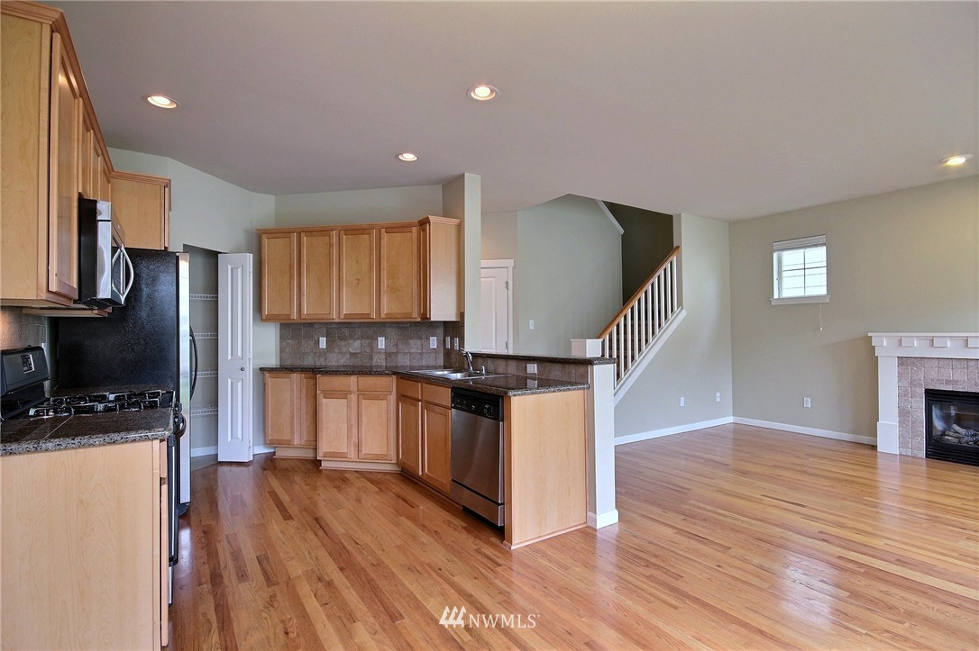 23913 33rd Drive Southeast Bothell, WA 98021 - Photo 5 of 25
