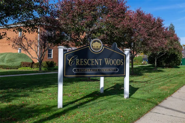 a view of a park with welcome board