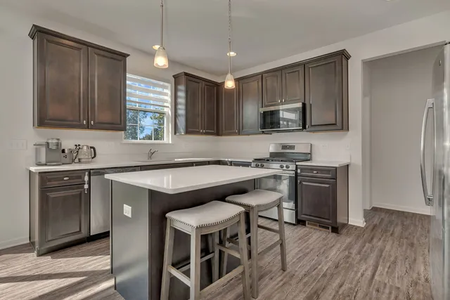 $610,000 | 5815 Fairview Lane, Hoffman Estates, IL 60192