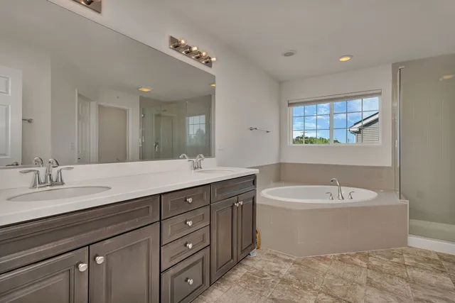 $610,000 | 5815 Fairview Lane, Hoffman Estates, IL 60192