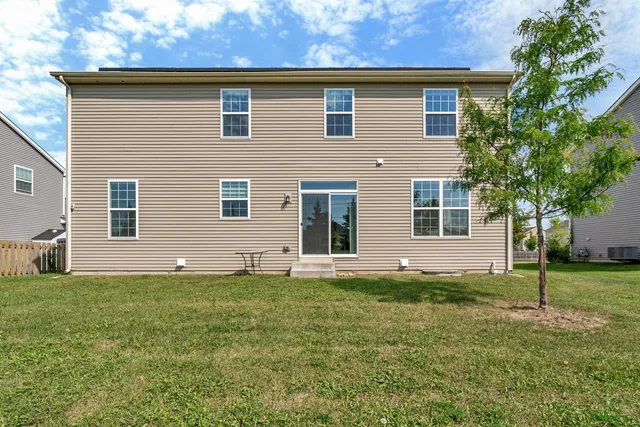 $610,000 | 5815 Fairview Lane, Hoffman Estates, IL 60192