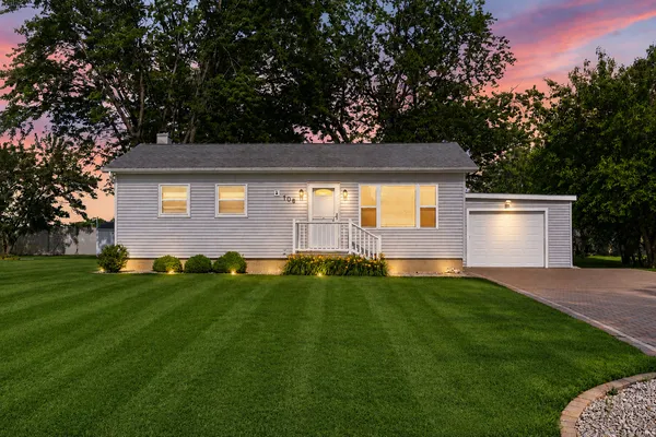 $329,990 | 108 Dante Court, Shorewood, IL 60404