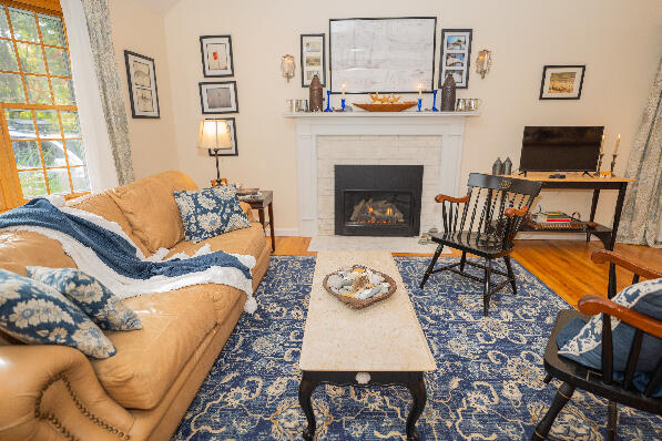 88 Pleasant Bay Road Harwich, MA 02645 - Photo 4 of 21 3