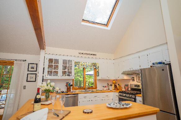 88 Pleasant Bay Road Harwich, MA 02645 - Photo 10 of 21 14