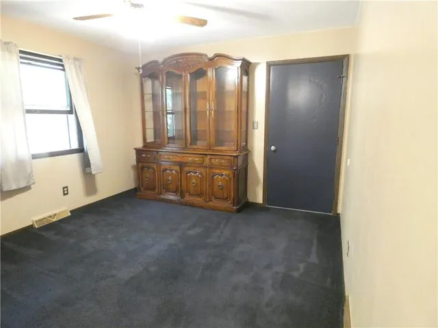 $1,250 | 574 South Erie Street, Mercer, PA 16137