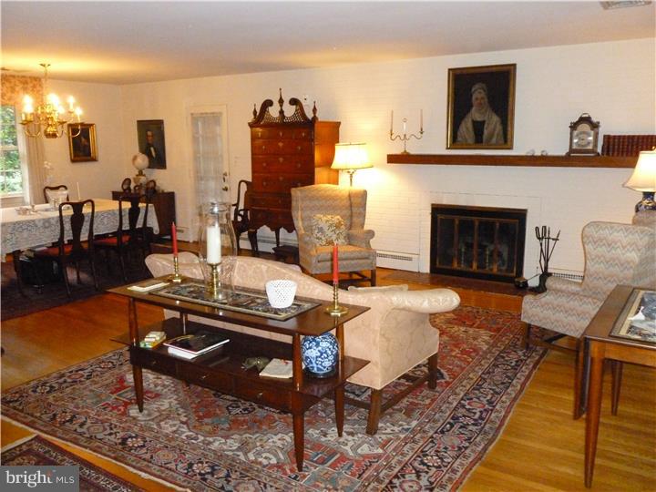 99 Oak Ridge Drive Haddonfield, NJ 08033 - Photo 4 of 19 Gallery Image 4