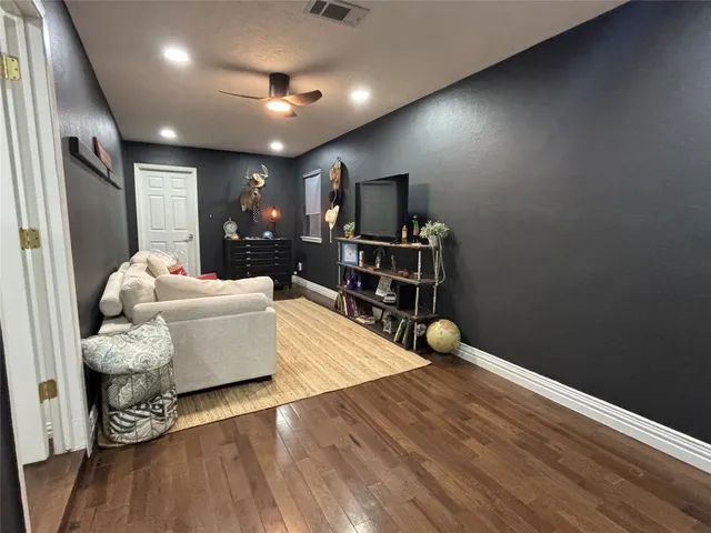 $2,950 | 1710 Hill Top Lane, Kingwood, TX 77339