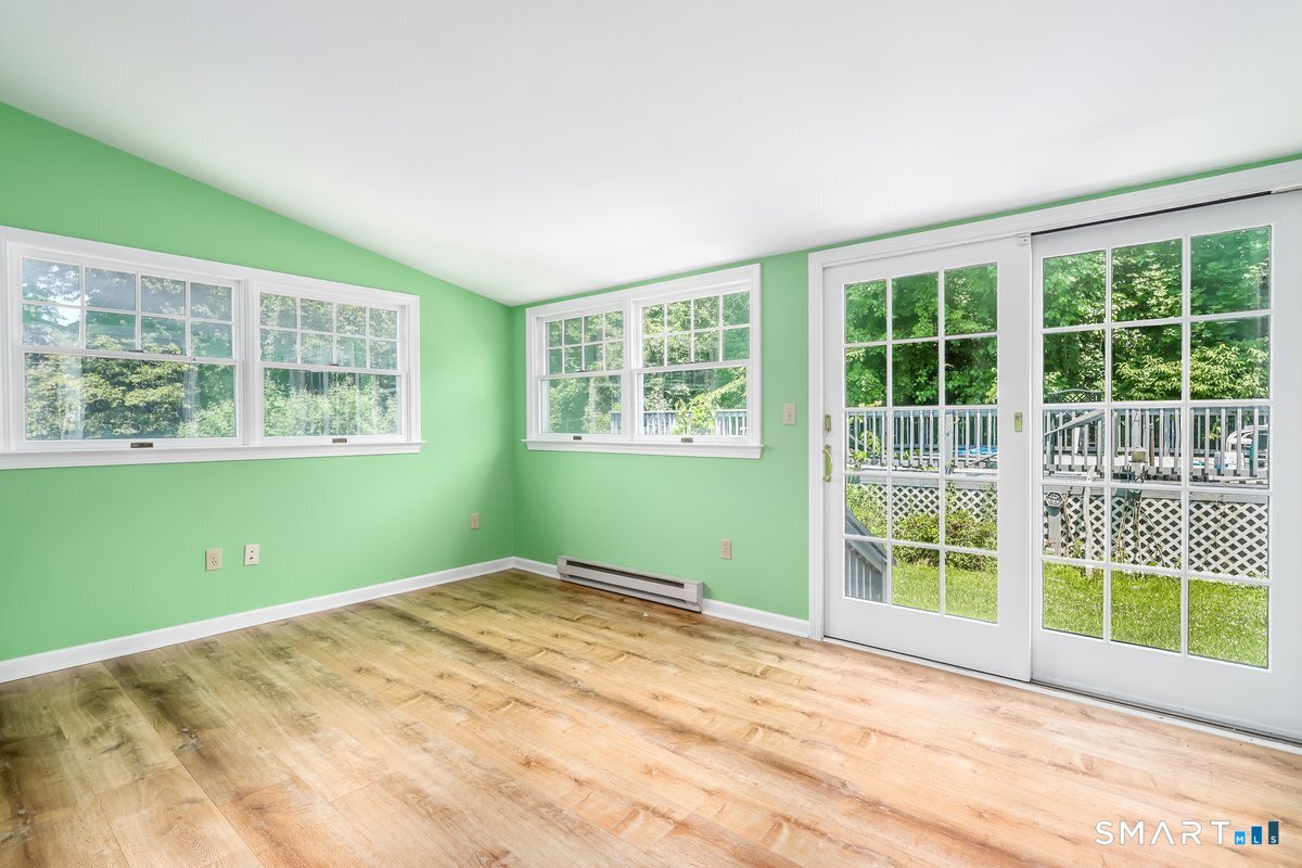 207 Stadley Rough Road Danbury, CT 06811 - Photo 10 of 37