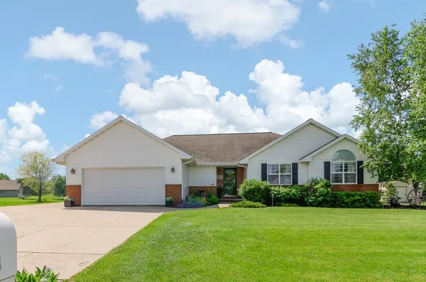 $475,000 | 1843 Misty Moon Way, De Pere, WI 54115